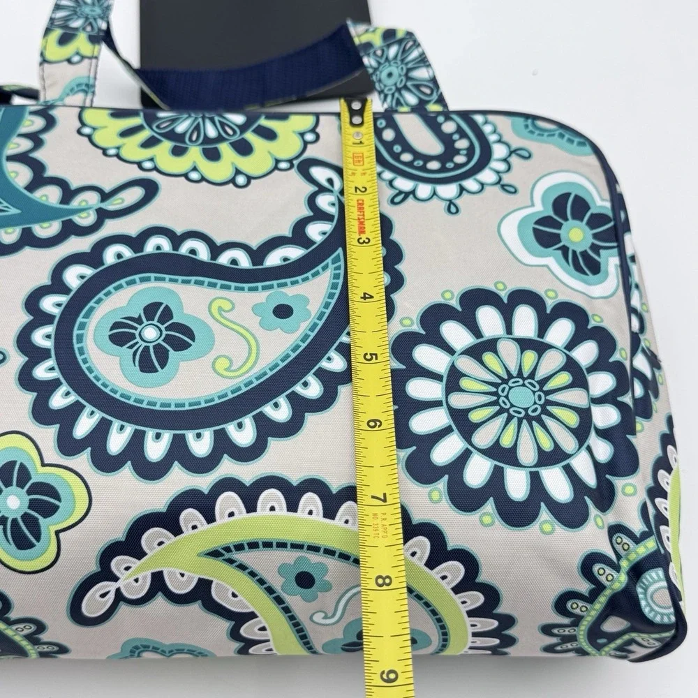 New! Thirty One Handle It Teal Paisley Day Zipper Cosmetic Travel 31 Makeup Tote